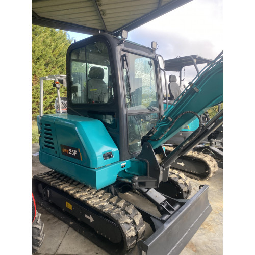 Mini pelle SUNWARD SWE25F