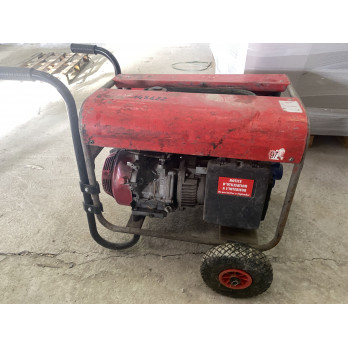 Groupe PRAMAC ES8000 2013