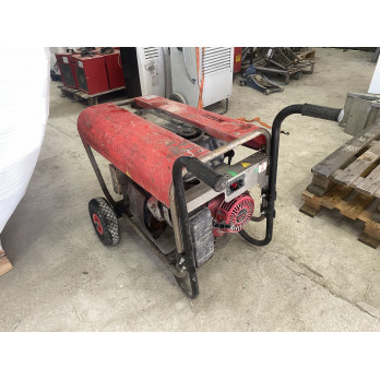 Groupe PRAMAC ES8000 2013