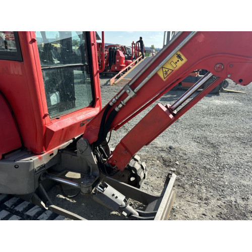 Mini pelle Yanmar VIO25-4 W