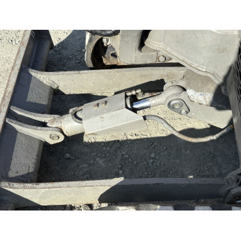 Mini pelle Yanmar VIO25-4