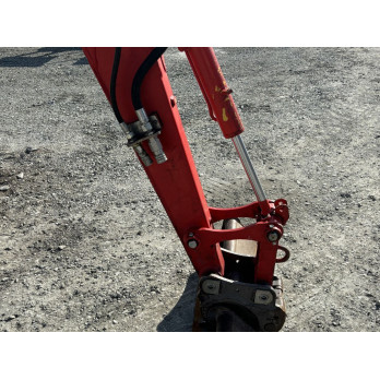 Mini pelle Yanmar VIO25-4