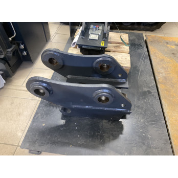 Coupleur hydraulique + 3 godets Neufs pour pelle 6T