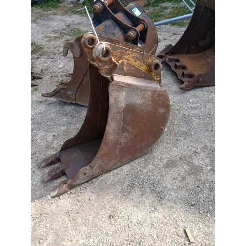 Godet terrassement 350mm axes 50mm GEITH QC50 QH50