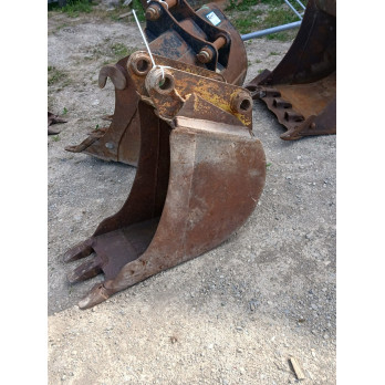 Godet terrassement 350mm axes 50mm GEITH QC50 QH50