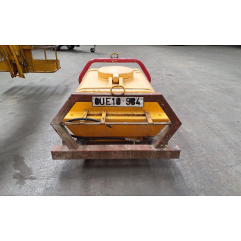 Réservoir d'eau sur skid