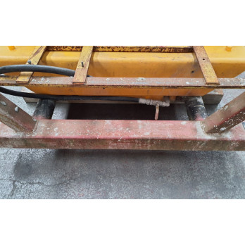 Réservoir d'eau sur skid