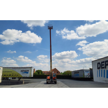 Chariot télescopique JLG 4013
