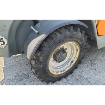 Chariot télescopique JLG 4013
