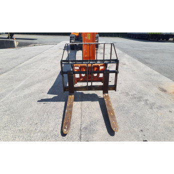 Chariot télescopique JLG 4013