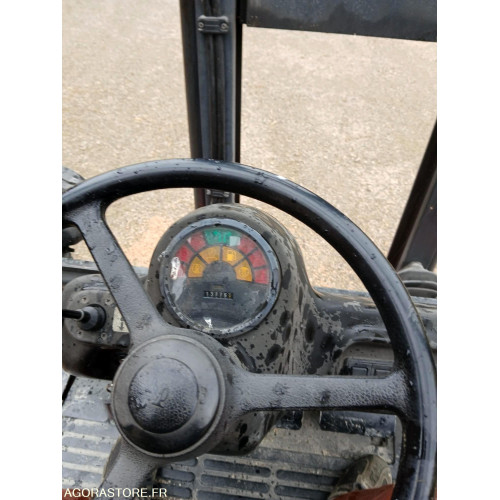 Chariot élévateur mat vertical Fenwick Linde H35T 3.5T