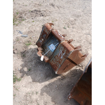 Godet terrassement  600 mm 4 dents QA10