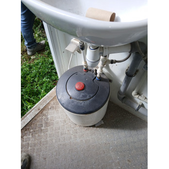 Sanitaires WC, lavabo mobile