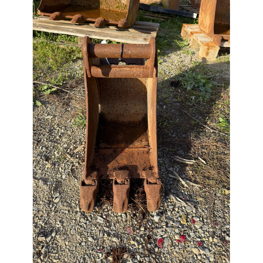 Godet 250mm QA05 ARDEN