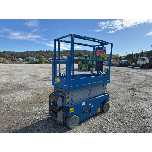 Nacelle ciseaux électrique 8M GENIE 1932