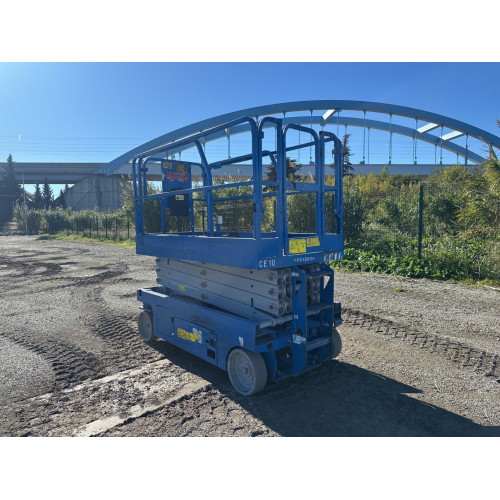 Nacelle electrique à ciseaux 10 m GENIE GS2646