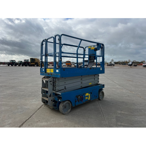 Nacelle electrique à ciseaux 10 m GENIE GS2646