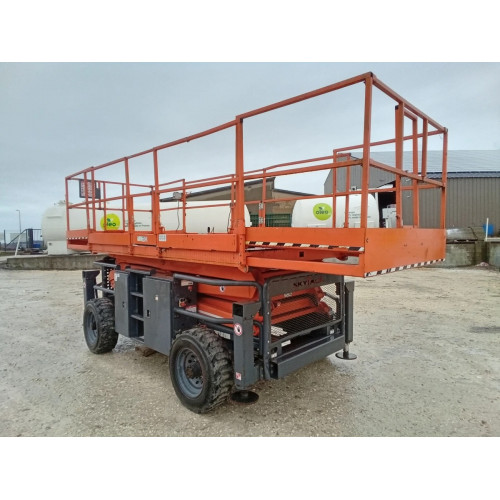 nacelle ciseaux SKYJACK SJ8831 12M