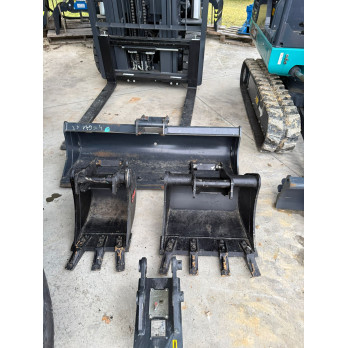 Lot de 3 Godets + Coupleur CR15