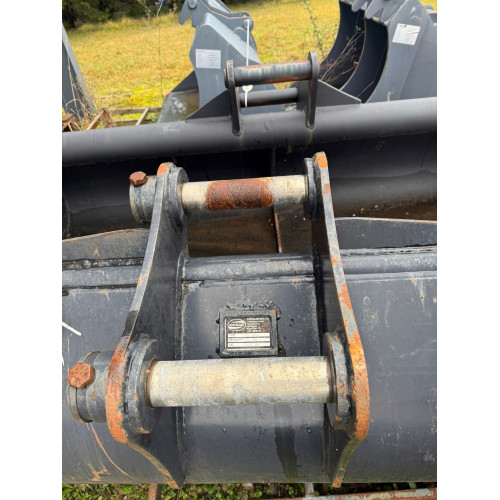 Godet curage 1500mm                                    France compact