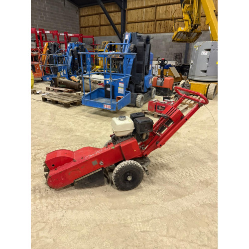 Rogneuse FSI ST20B sur roue                                       France compact