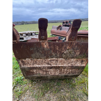 Godet 600mm ARDEN QA10                               France compact