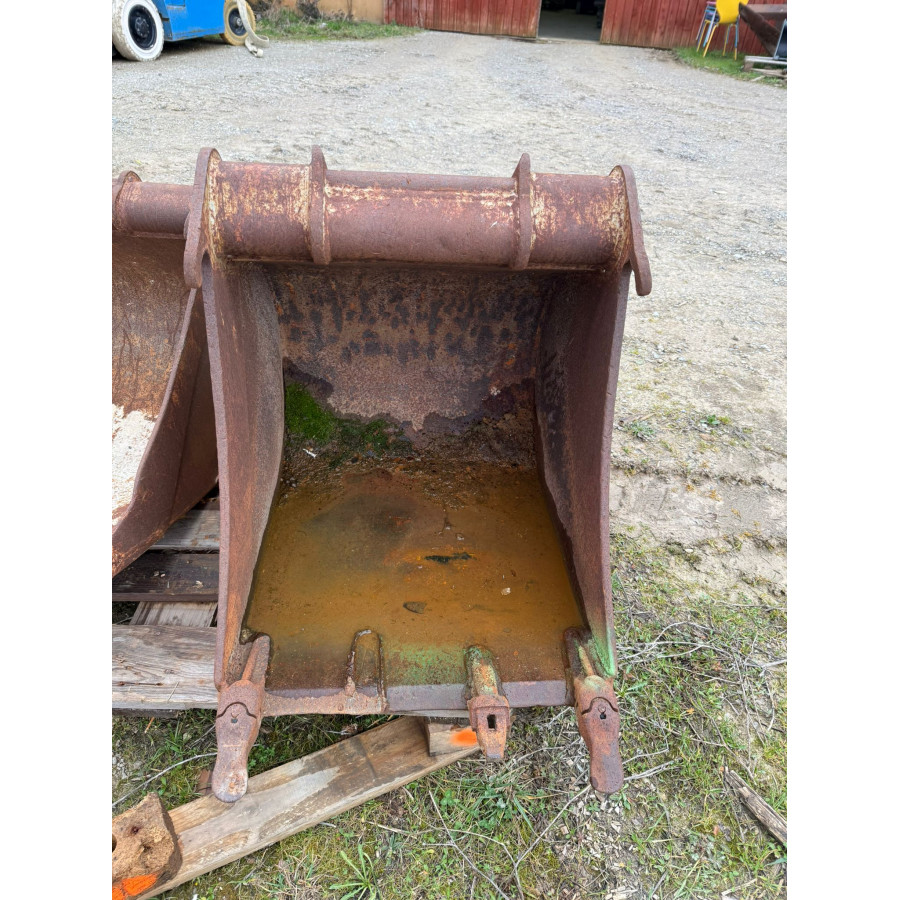 Godet 600mm ARDEN QA20                        France compact