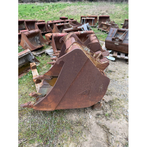 Godet 600mm ARDEN QA20                        France compact