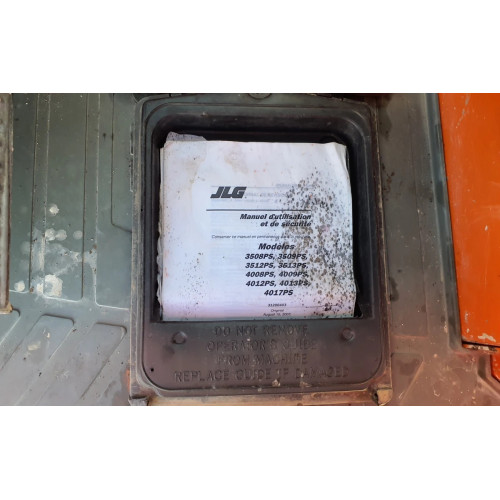 Chariot télescopique JLG 3513 PS                      France compact