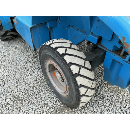 Chariot élévateur tout terrain Ausa C250H 4x2                                                                France compact