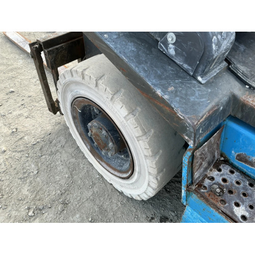 Chariot élévateur frontal Nissan                                                     France compact