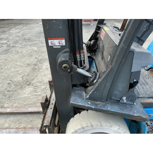 Chariot élévateur frontal Nissan                                                     France compact