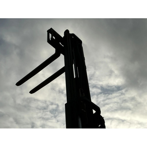 Chariot élévateur frontal Nissan                                                     France compact