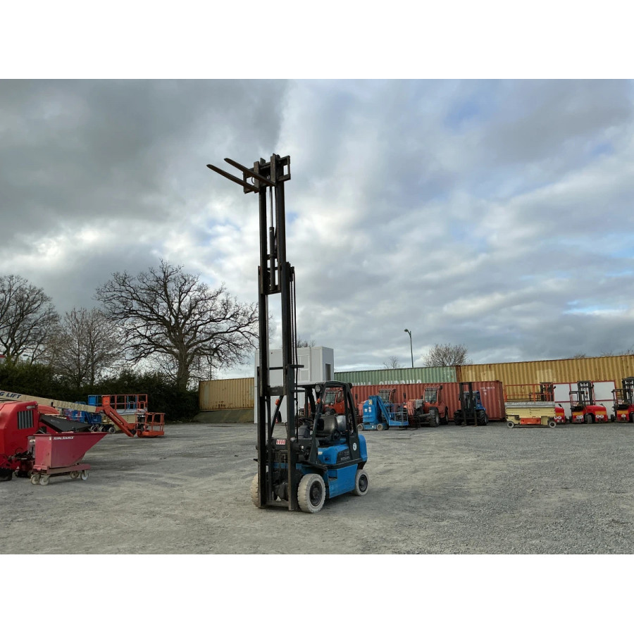 Chariot élévateur frontal Nissan                                                     France compact