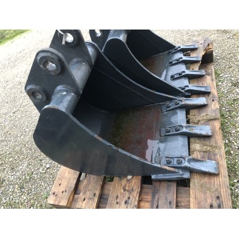 Godet terrassement 450mm axes 35mm