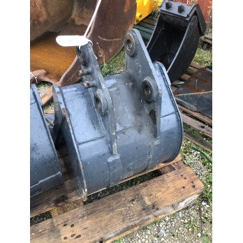 Godet terrassement 450mm axes 35mm