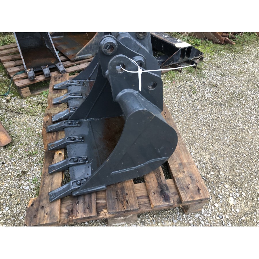 Godet terrassement 500mm axes 35mm