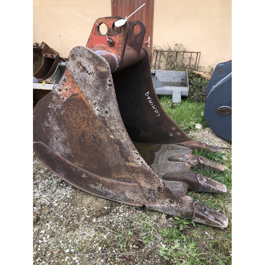 Godet CASE 110cm axes 60 et 75mm