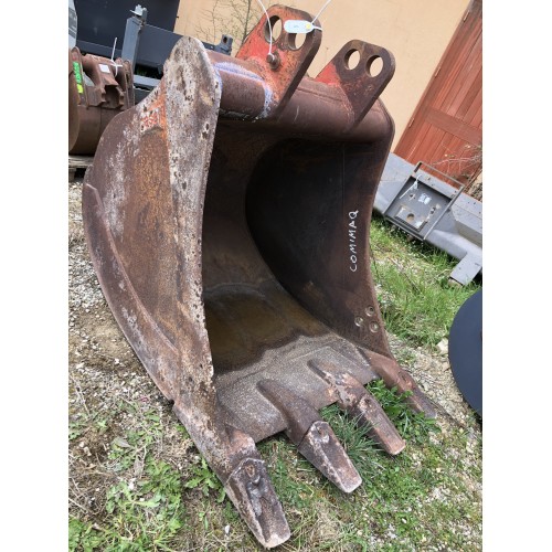 Godet CASE 110cm axes 60 et 75mm