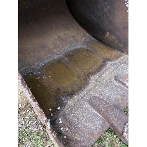 Godet CASE 110cm axes 60 et 75mm