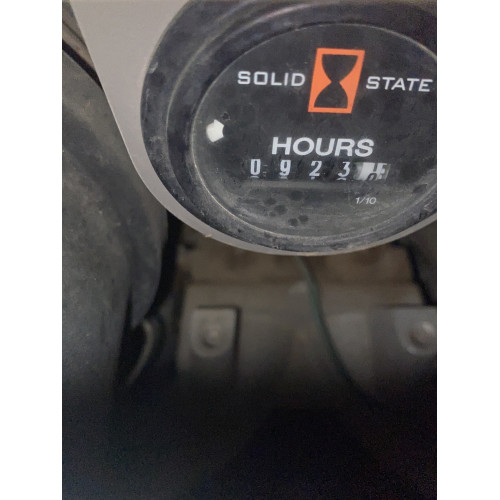 PORTEUR MULTI OUTILS DITCH WITCH ZAHN R300 920 heures